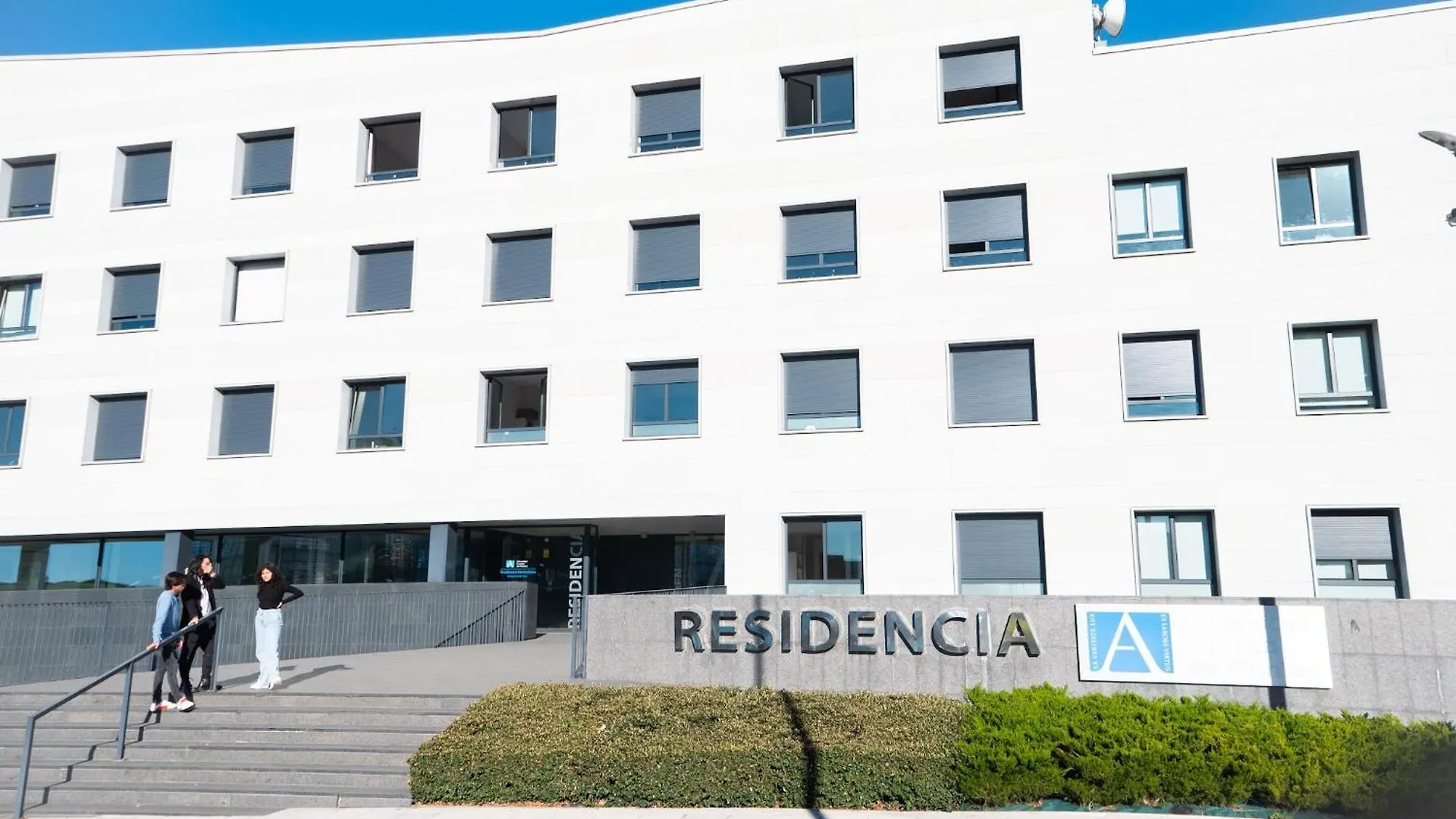 Apartamentos Turisticos Uneatlantico Santander Aparthotel